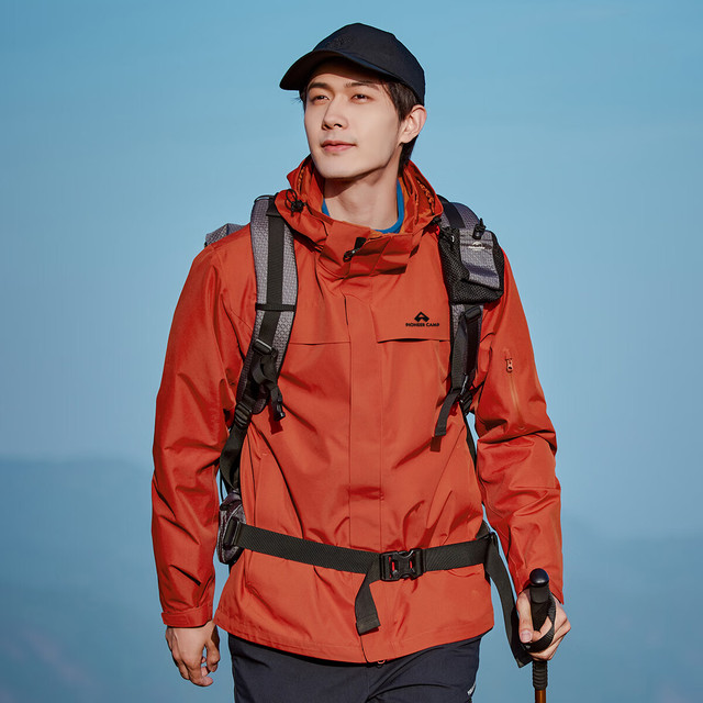 Pioneer Camp 朱雀冲锋衣男三合一抓绒秋冬季保暖外套户外登山服 朱雀红