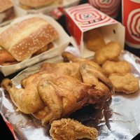 国庆特惠 肯德基 kfc 12件套全鸡桶仅需69.9元