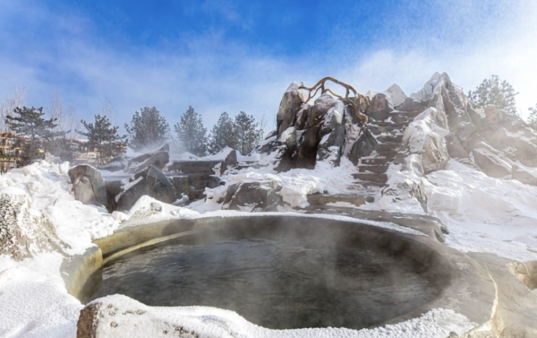 细细讲讲，长白山雪货怎么囤？锁最后一波低价！长白山万达度假区24年雪季产品+25年早鸟通兑