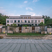 都是靠着景区的好位置，杭州店周末不加价！庐境天台/杭州庐境西溪酒店2店2晚通兑套餐（含双早+minibar+酒店特色活动等）