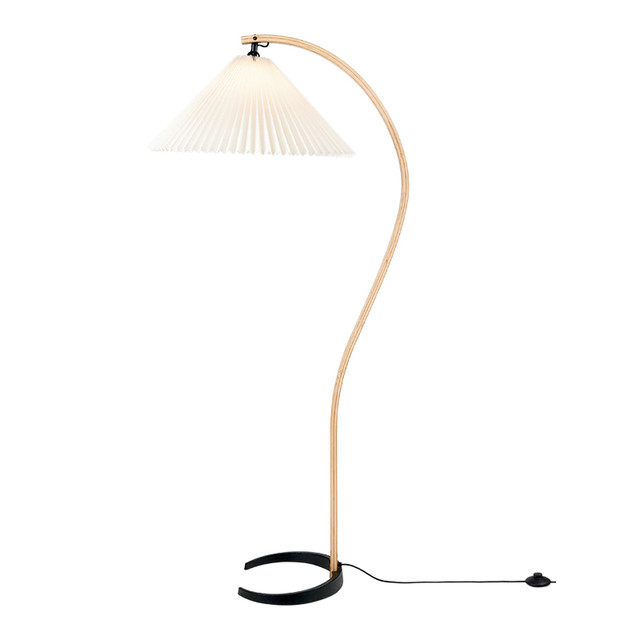 GUBI Timberline 落地灯 底座橡木+桦木/灯罩白色帆布