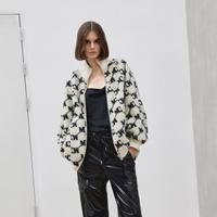 黑白MC老花提花宽松毛绒外套女装