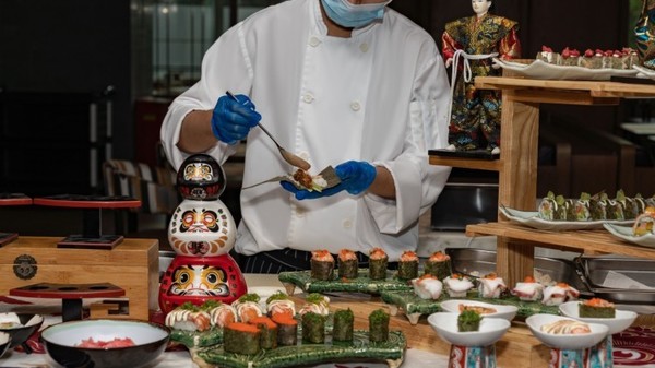 实现大闸蟹自由，平日晚餐/周末午餐！上海雅居乐万豪侯爵酒店大闸蟹主题单人自助餐