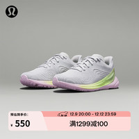 lululemon丨blissfeel 2 女士跑鞋 LW9EPYS 蒸汽灰/褪色绿/绣线菊粉 42