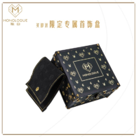 CHOW TAI FOOK 周大福 MONOLOGUE独白拜金主义当局者潮麻将足金复古黄金耳钉MR56