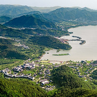 包含暑假前两周，全程不加价！提前囤好去踏青！宁波东钱湖康得思酒店 多房型1-2晚通兑（含双早+明阁代金券+温汤泡池+旅拍等）