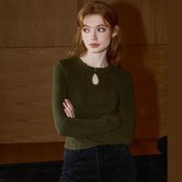 【红茶风】别致盘扣长袖T恤女2024年冬季镂空修身上衣