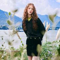 菀草壹春季卫衣女设计感小众慵懒风宽松黑色上衣