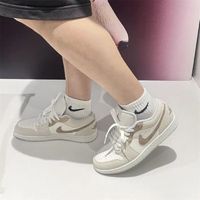 百亿补贴：NIKE 耐克 三人团  NIKE耐克男子 AIR JORDAN 1 LOW SE休闲低帮棕色板鞋HF1567-200