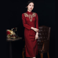 崔万志 秋冬季款九分袖气质宴会重工针织复合珠绣旗袍连衣裙