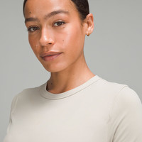 露露乐蒙lululemon丨Cropped Nulu™ 女士短款下摆扭结短袖 T 恤 LW3IF8S 生亚麻色 XL /12