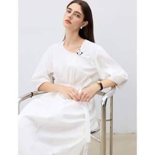 自巧 小个子白色设计感扭结连衣裙女2025春夏轻奢高级a字裙子