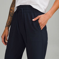 露露乐蒙lululemon丨Pull-On 女士松紧腰锥形裤腿中腰中长裤 23